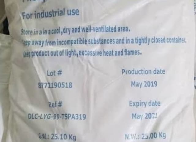 Industrial chemical in 25 kg bag for industrial use
